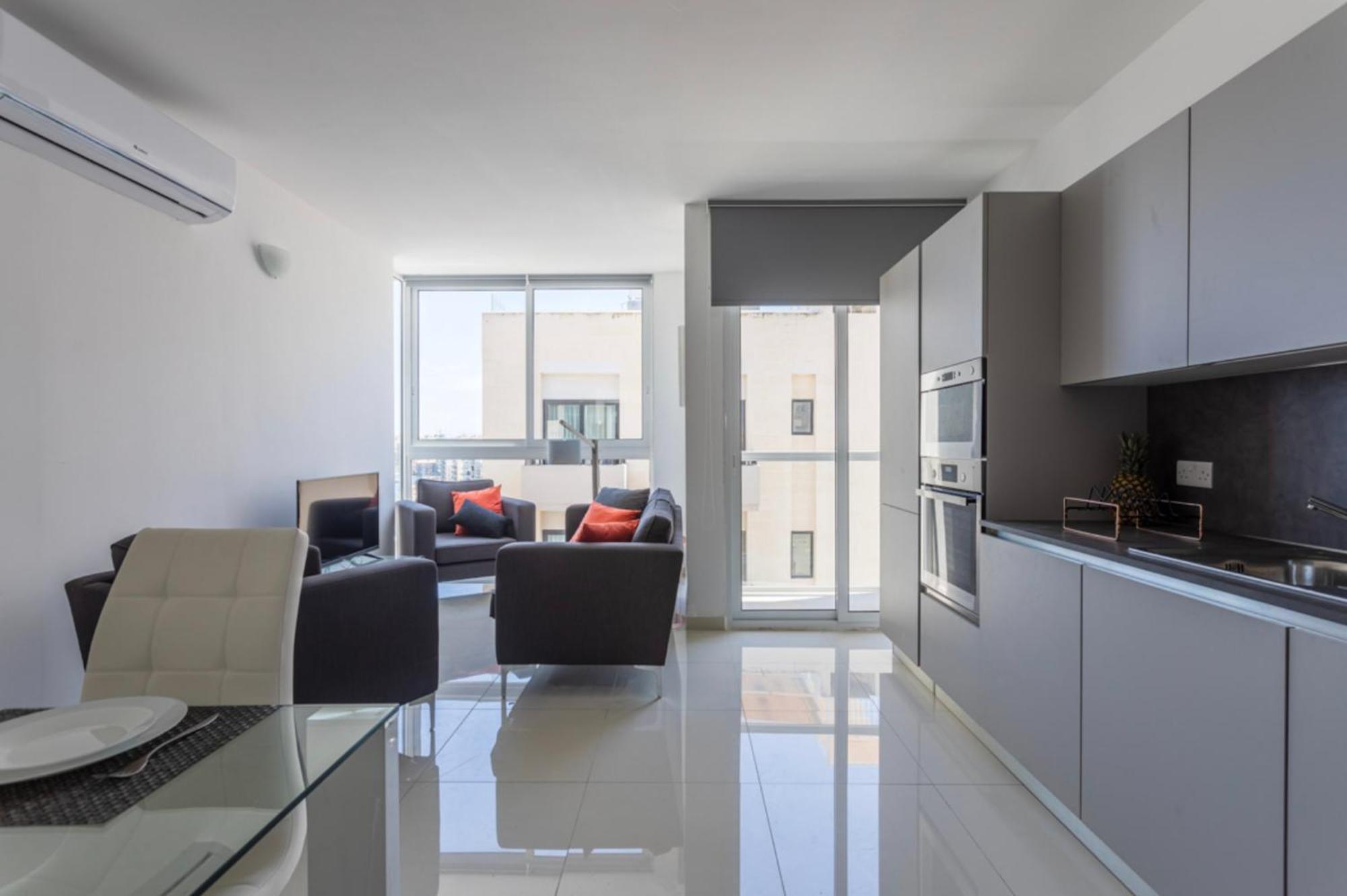 Saint Julian - Lovely Apartment With Terrace - Cityapartmentstay Saint Julian's Exterior photo